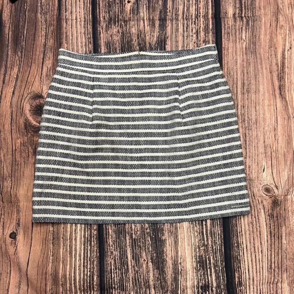 J.Crew Women's Striped Mini Skirt Size 8 Multicolor Short Length - Picture 1 of 3
